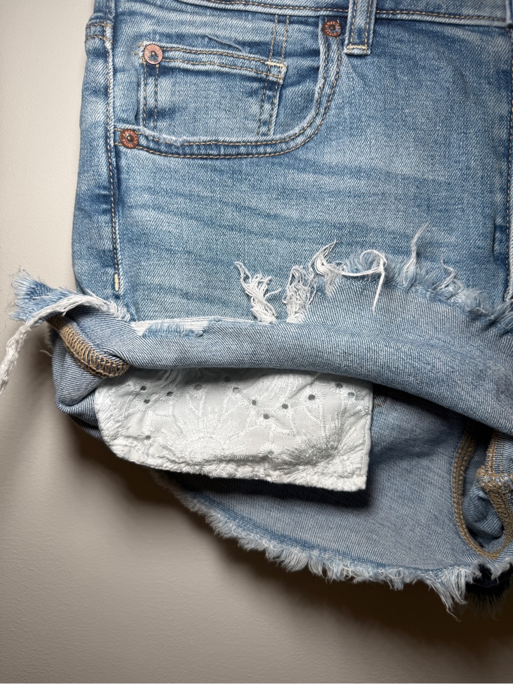 American Eagle Hi-Rise Shortie Shorts - Picture 5 of 9